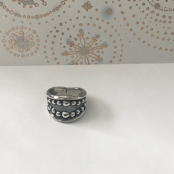 Sterling Silver ring - Picture 3 of 6